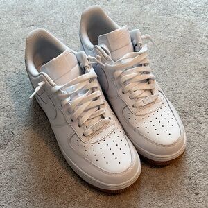 Nike White Men's Sneakers